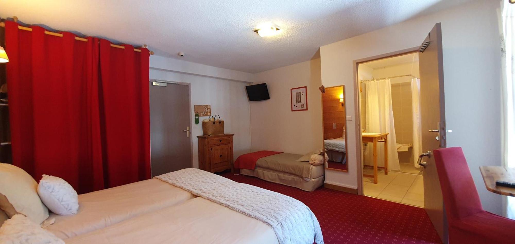 Domaine De L'Adoux Hotel Монклар Екстериор снимка