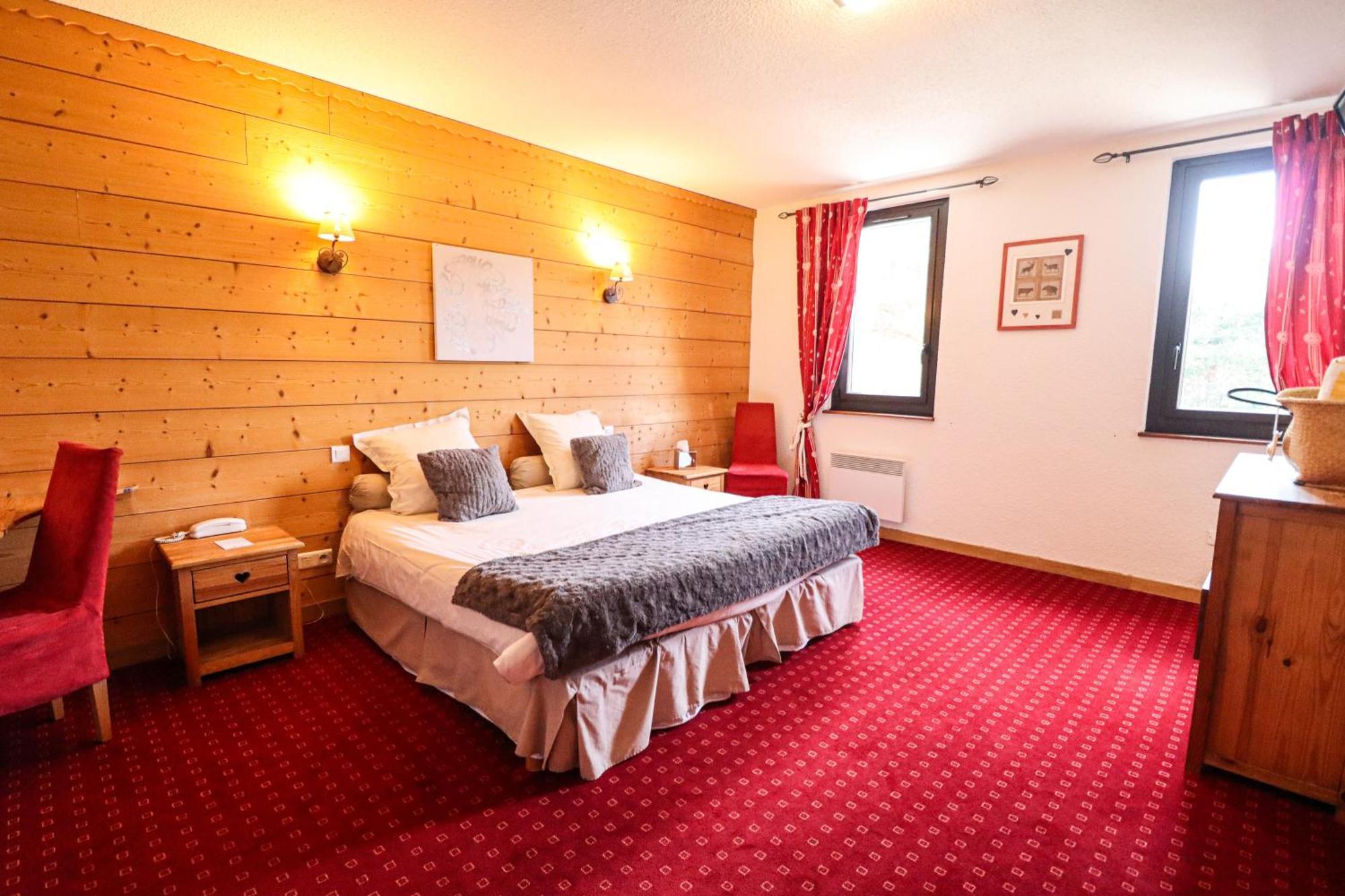 Domaine De L'Adoux Hotel Монклар Екстериор снимка